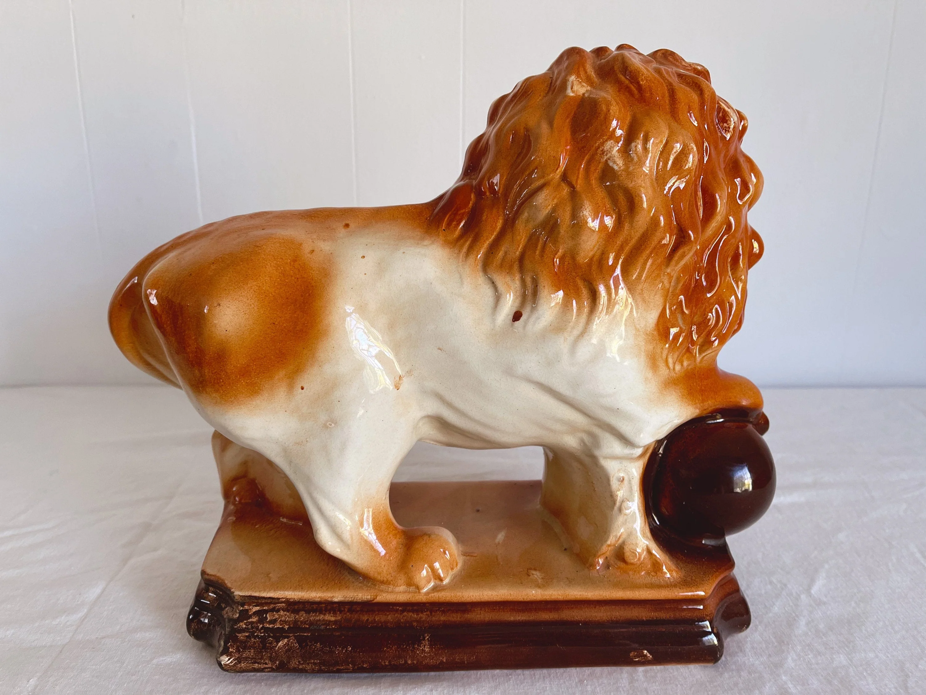Pair of Late 19th Century Antique Ceramic Glazed Staffordshire Lion Figurines | Victorian Lion with Ball Statue - Image 6