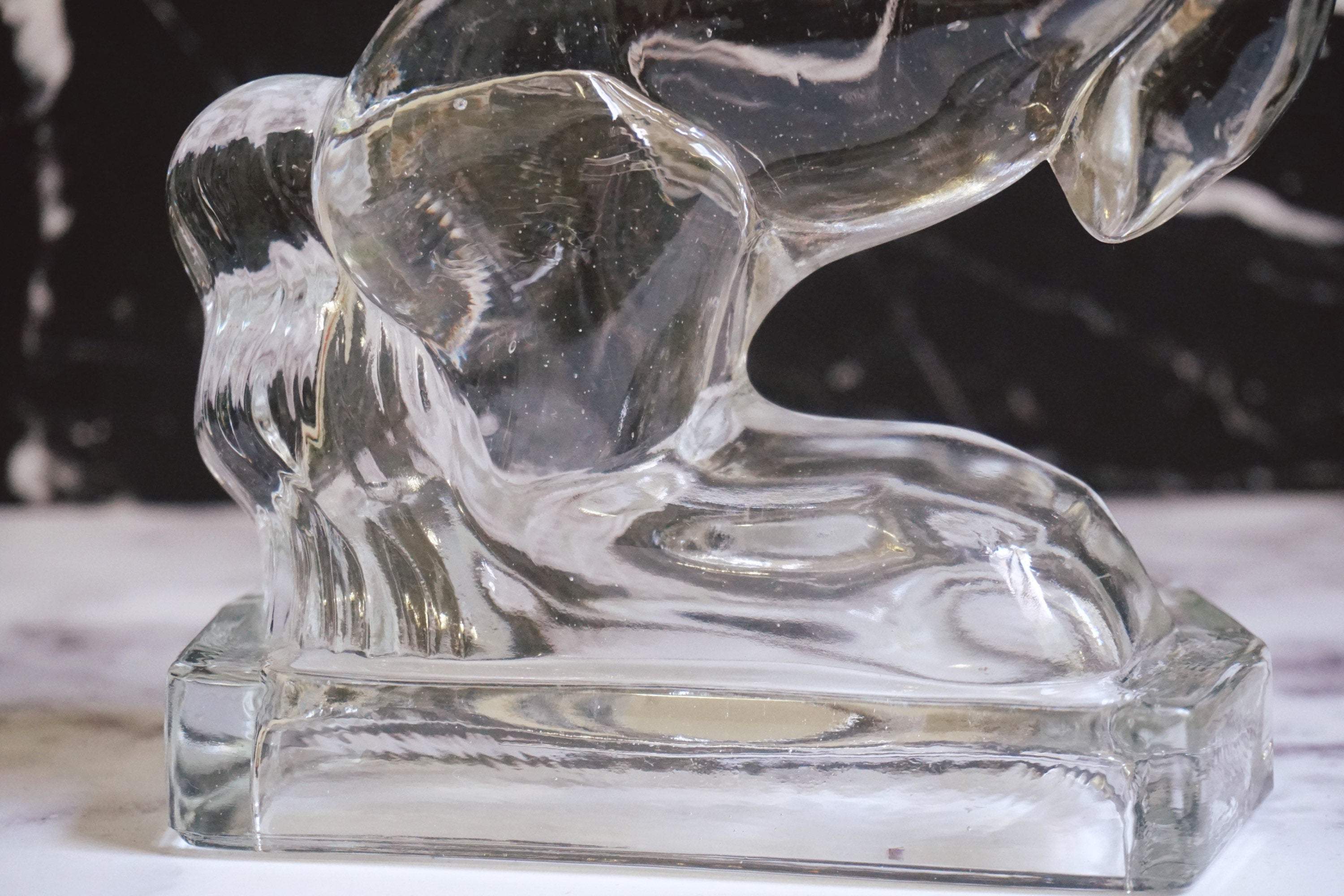 Pair of Vintage 1940s Clear Glass Rearing Horse Bookends By L.E. Smith - Image 9