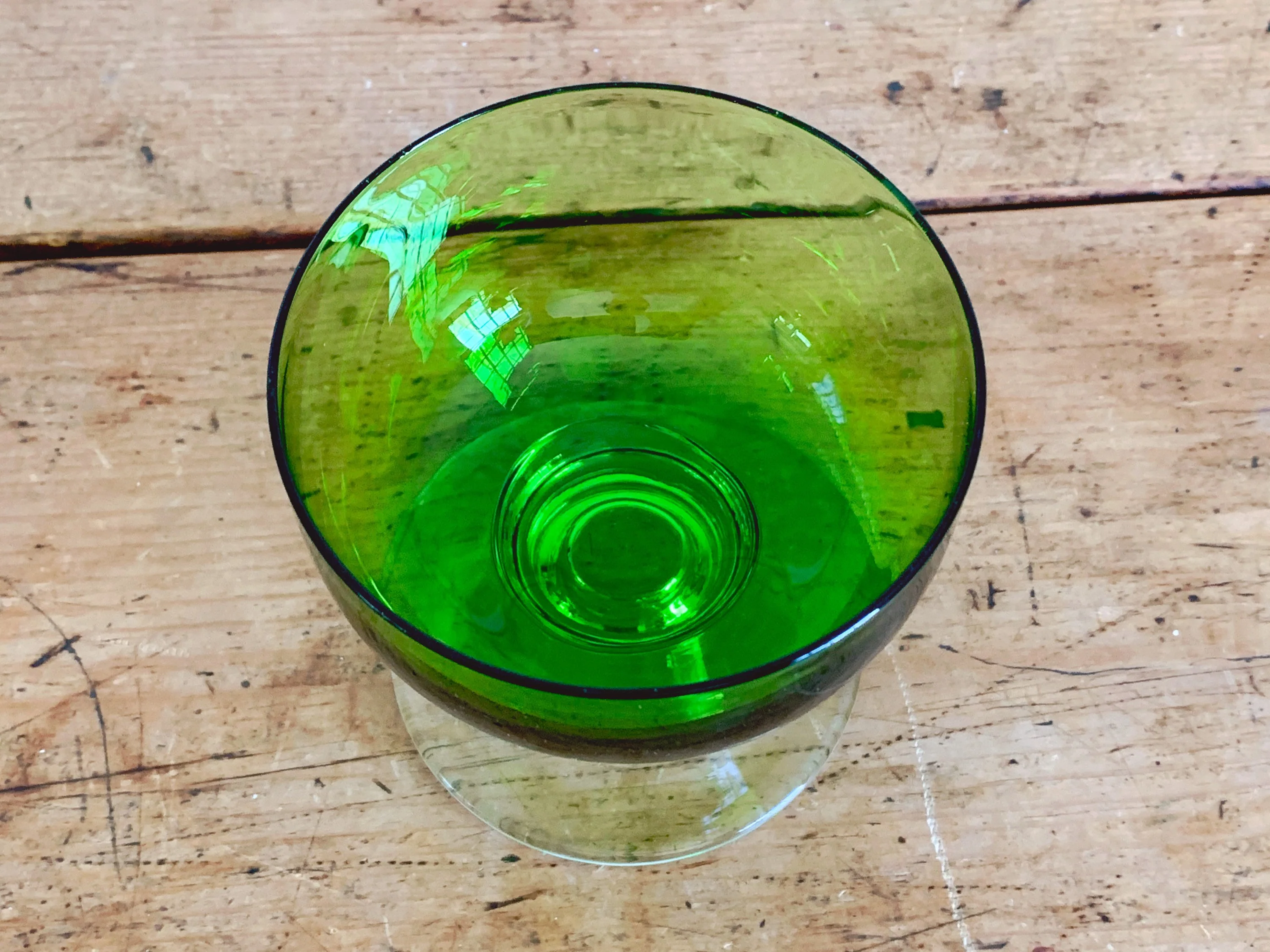 Vintage Bright Green Dessert Cups Sherbert Glasses Water Goblets with Clear Foot | Champagne Coupe Craft Cocktail Glasses Set of 2, 4 or 6 - Image 8