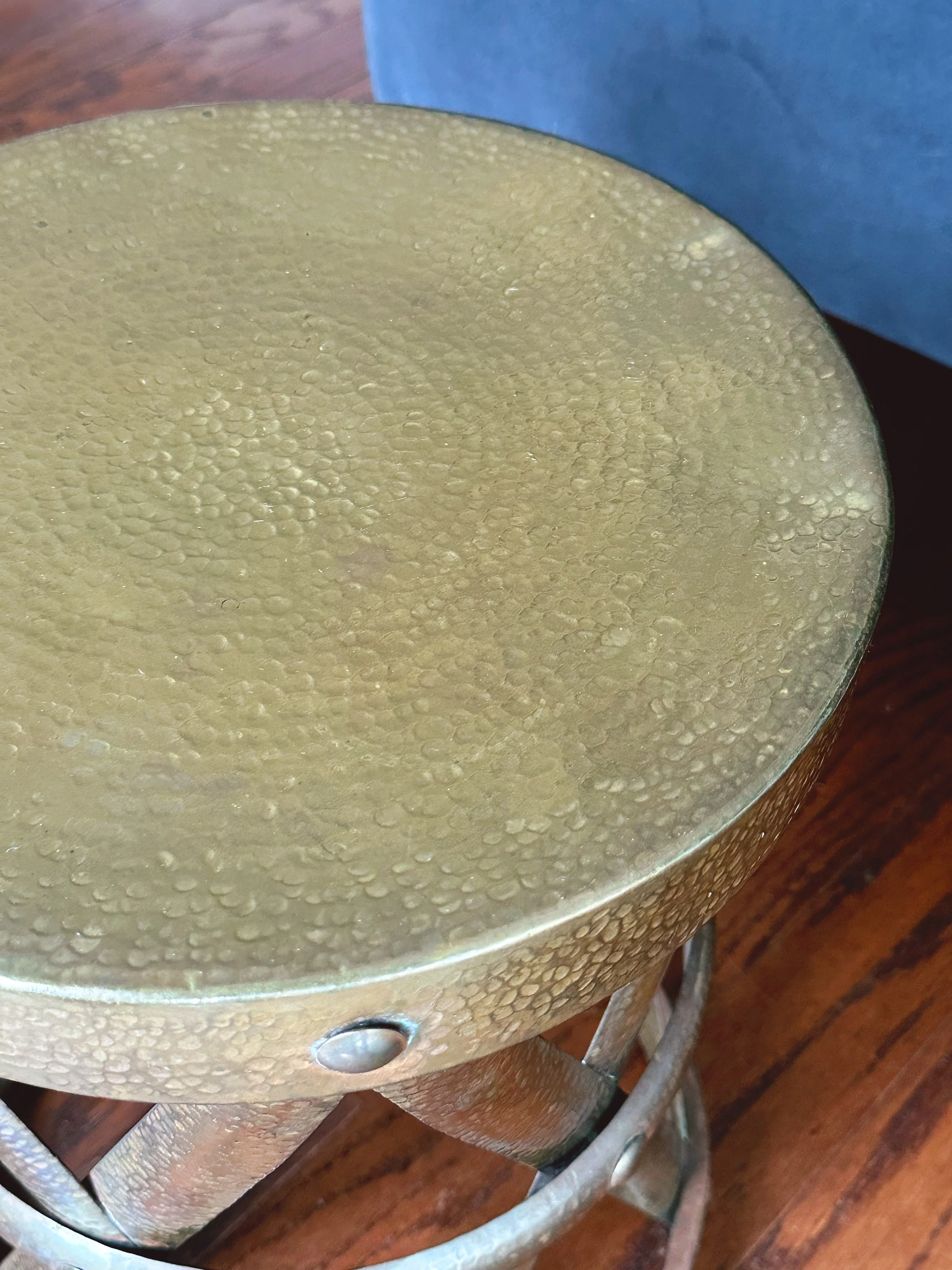 Vintage Mid Century Hand Hammered Brass X-Stool | Gold Drum Table Drink Table | Living Room Furniture Accent Table Plant Stand - Image 5