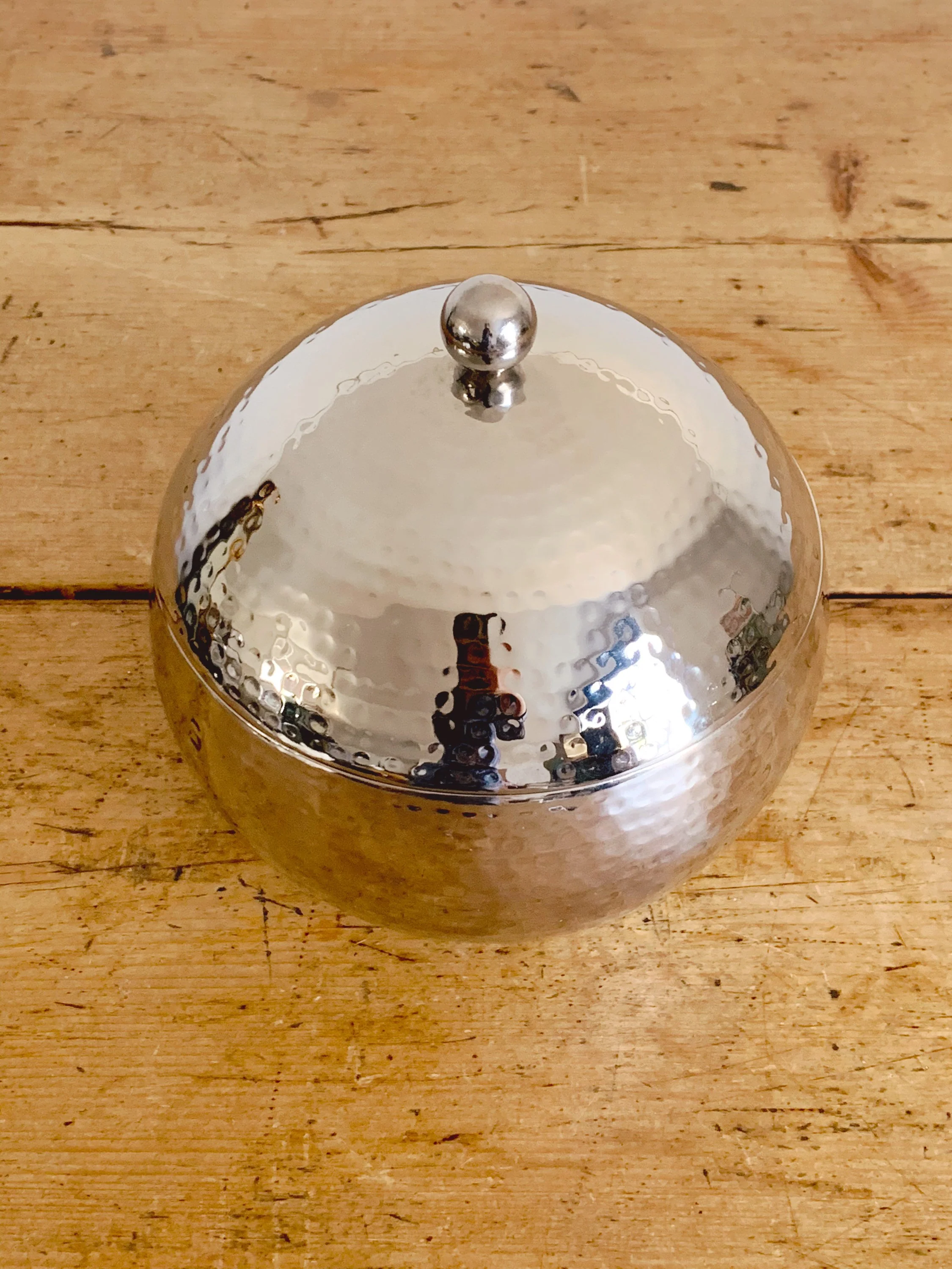 Vintage Roland Hammered Round Ice Bucket by IMPULSE! | Stainless Steel Lidded Champagne Bucket Barware Tableware - Image 4