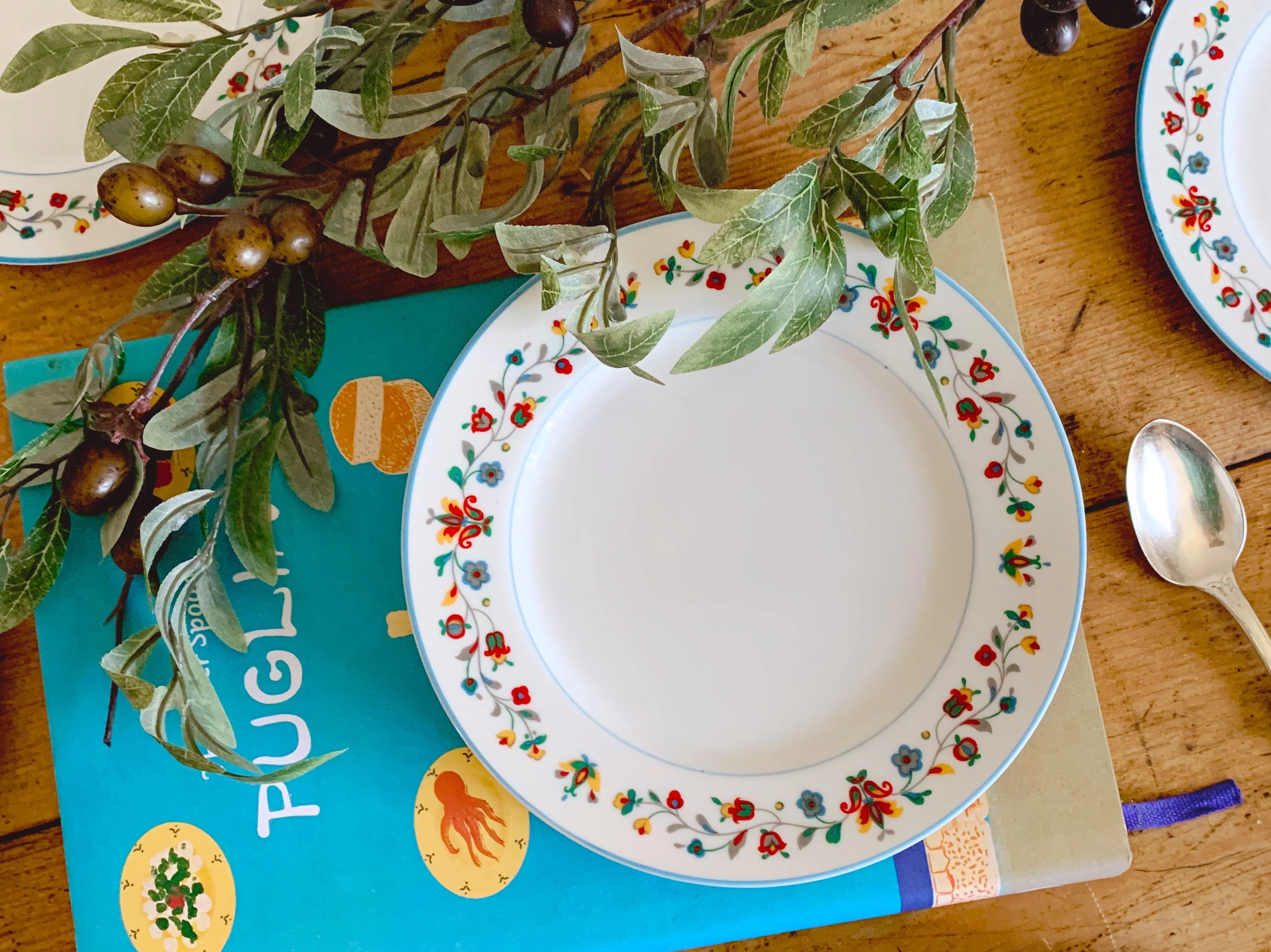 Vintage Sango China Japan Stonehenge 3809 China Floral Small and Large Plates - Image 3